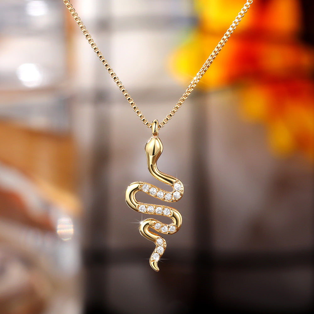 Elegant Snake Pendant Necklace – Dazzling Zirconia Jewelry in White Gold & Gold