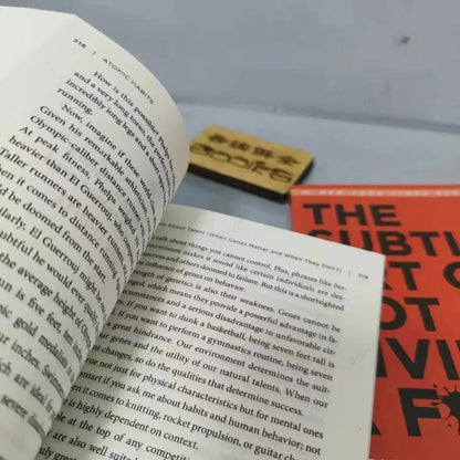 The Subtle Art of Not Giving A F*ck & Every Thing Is F*cked by Mark Manson