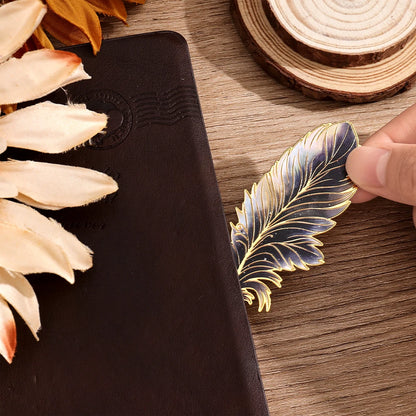 Colorful Feather Metal Bookmark with Pendant – Elegant Gift for Book Lovers