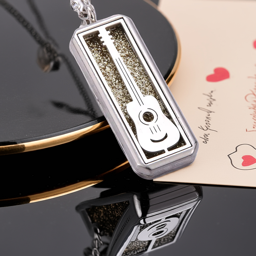 Square Aroma Locket Necklace – Magnetic Stainless Steel Essential Oil Diffuser Pendant